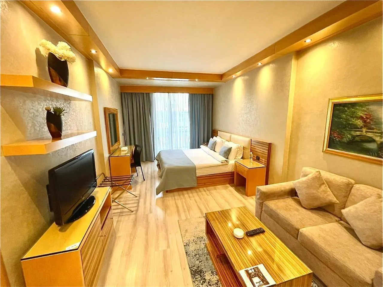 Imperial Suites Hotel location