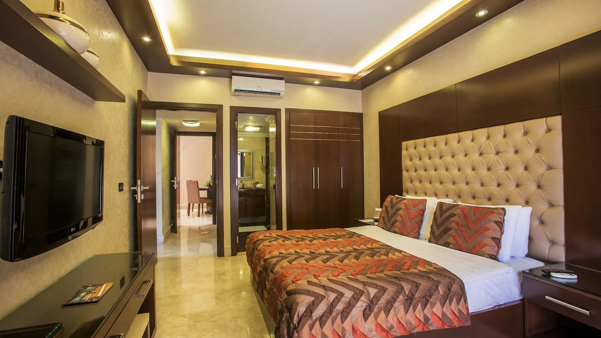 Imperial Suites Hotel Beirut 4*,