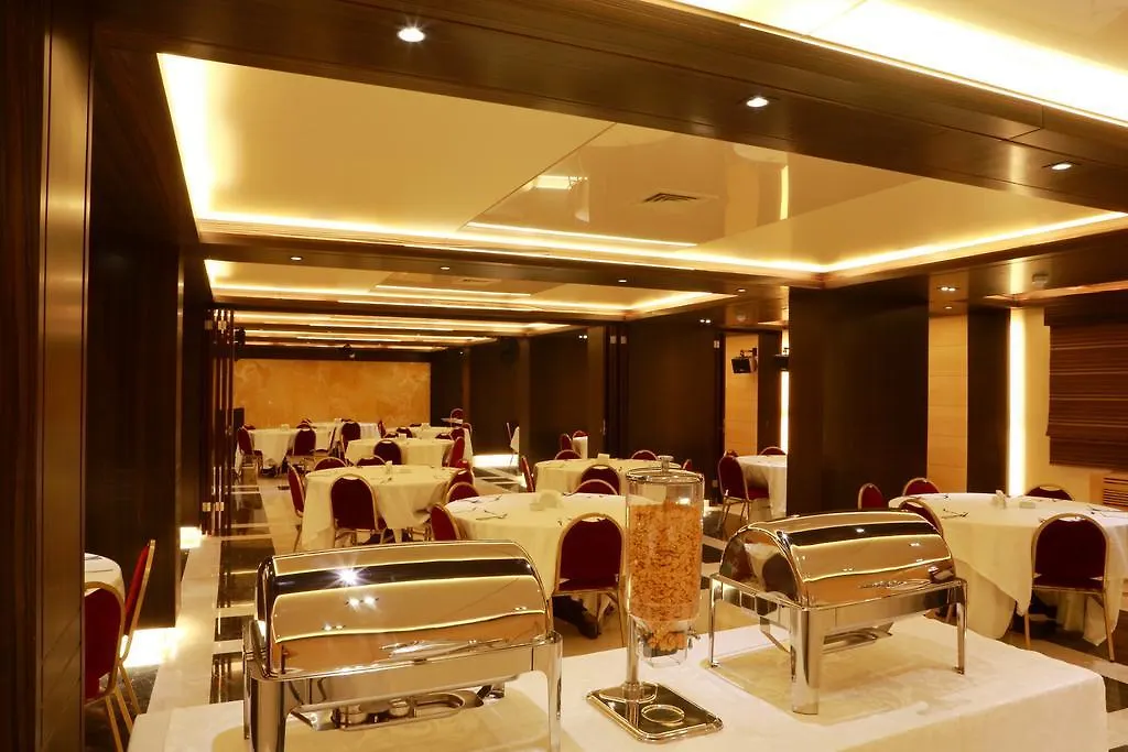 Imperial Suites Hotel Beirut 4*,